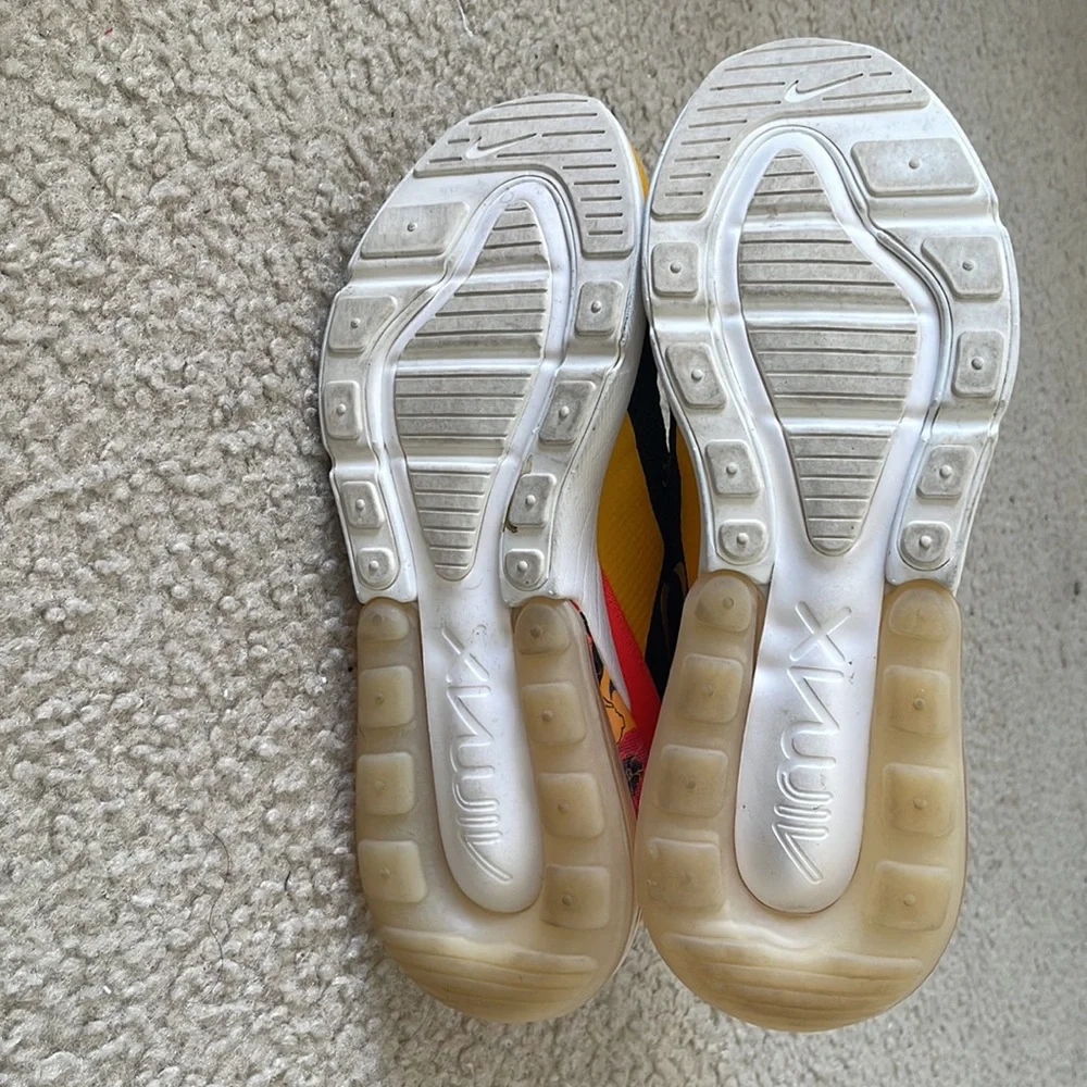 Nike Air Max 270 SE - Picture 4 of 8